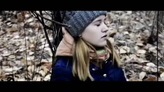 С мамой на природе. Осенний лес. Снимаем кино.