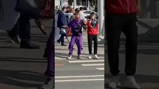 ГОПНИК спел на светофоре 🕺💃👯