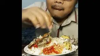 Ikan goreng lalap jengkol siram sambal