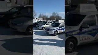 Осмотр учебных машин на площадке