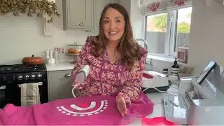 Pink October with Cricut | Breast cancer awareness chat and making 🎀