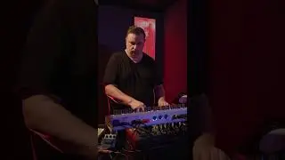 Pink Noise 042 - Mike Storm Live Set