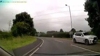 Twat lorry driver pulls out Oswestry - plate PO69 YEF