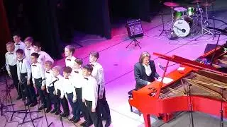 Дмитрий Маликов и хор мальчиков 