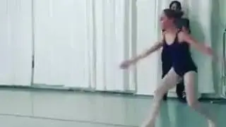 Папы танцуют балет