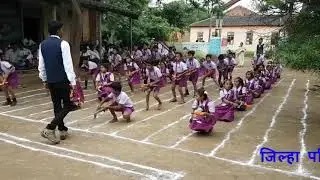 लेझीम नृत्य -संदेसे आते है... या गाण्यावर