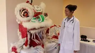 Fú Huǒ Goes to the Vet