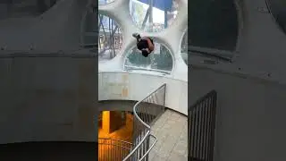 Close Call😬 