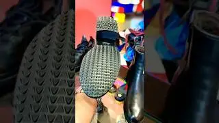 антигололёд чтобы обувь не скользила.
