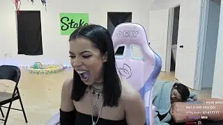 This Girl Is A Serial Stream Flasher