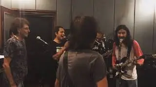 Ello Latian Bareng Koil & Godbless - Semut Hitam