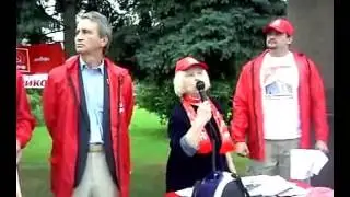 Митинг в Кузьминках против строительства храма на месте сквера