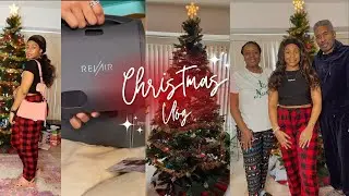 CHRISTMAS DAY VLOG, Opening Gifts, Spending Christmas with my Parents!| *VLOGMAS DAY 25*