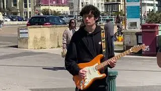 Creative Reggae Guitar Jam with musician Felix Pearcey busking at the promenade!