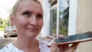 Жизнь в трущобах в нищите с тараканами.