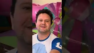 Interview: “I want to play solo in an inflatable pool toy suit”
