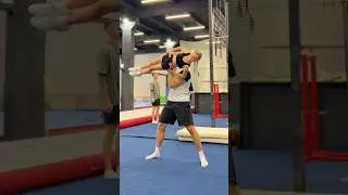 Школа флайеров💪 Подготовка круче, чем у космонавтов😁 #чирлидинг #черлидинг #чирспорт #cheerleading