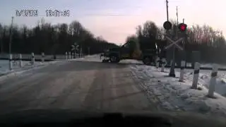 прикол на переезде Прикол! Смех! Юмор!
