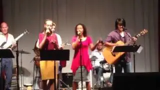 Hannah and Ariana with Josh singing at Summit 