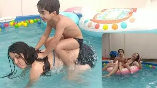 NA PISCINA COM A MAMÃE / CAVALINHO NA PISCINA