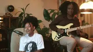 Luna Elle  - Flaws (Acoustic)