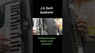 Pushing the speed before I wrap up practice #fast #bach #freebassaccordion