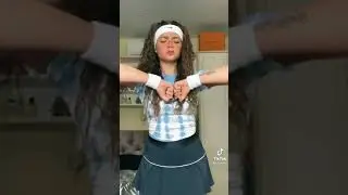 Валя танцует как американская черлидерша🤩💣