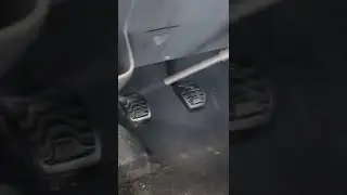 Fahrzeuginnenraum gereinigt mit Trockeneis