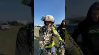 Разрушил мотоцикл на гонке 