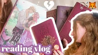 A CURSE FOR TRUE LOVE READING VLOG *non-spoiler & spoiler* | once upon a broken heart series!