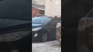 когда надо зарядить акб, а снимать его влом