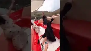 Минутка юмора 😂 тут должна быть реклама экскурсии на яхте 🤣 весело и задорно)
