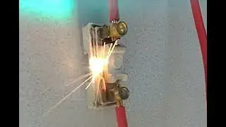 30 Amp rewireable fuse pops