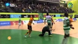 Sporting cilindrou Leões de Porto Salvo (6-0)