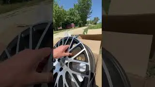 Привез диски клиенту к дому за 300 км