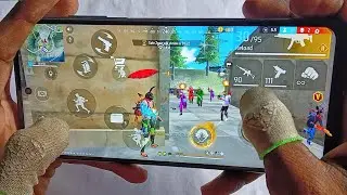 POCO X3 PRO - SOLO VS SQUAD FREE FIRE HANDCAM GAMEPLAY 🔥 - With 4 Finger CUSTOM HUD