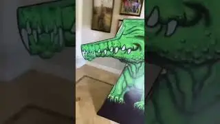 It’s alive! 🦖 😲