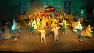 Brazilian folk dance: Maracatu (Afro-Brazilian dance)