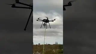Drone Washing Windows 