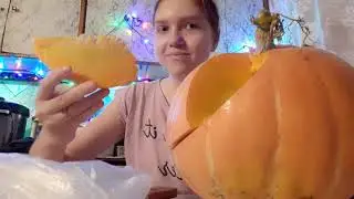 Vlog - Разделали тыкву 8 кг. Новые пижамы. Очень понравился музей. 
