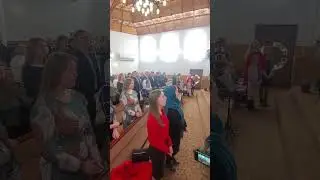 Ти подивись лише навкруги