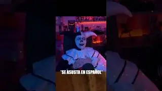 *Se asusta en payaso*