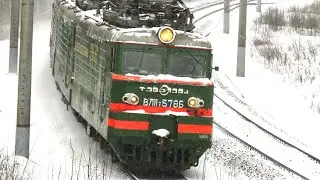 «УХ РАЗОГНАЛИСЬ» Два ВЛ11 с грузовым поездом