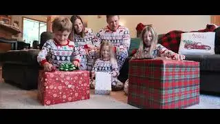Heartwarming Family Reunion in Christmas Family Matching Pajama | #christmas #family #pajamas