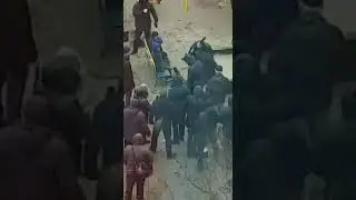 Что делают с марадерами на Украине.