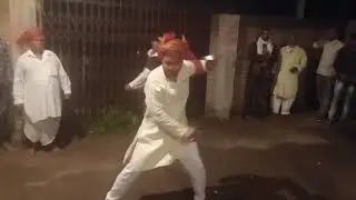 Khachrod (mp) ke shree matt ka sastra pradarshan , sword play .