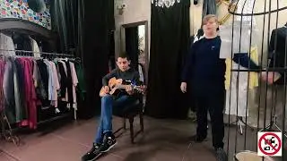 молодые ребята-музыканты