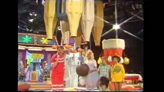 Going Live! | Christmas Double Dare - Obstacle Course | BBC1 19/12/1987