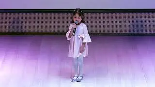 Первая песня на сцене на концерте ко Дню матери :)