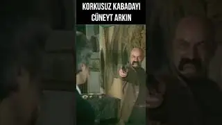 Cüneyt Arkın'dan Peş Peşe Yumruklar #shorts
